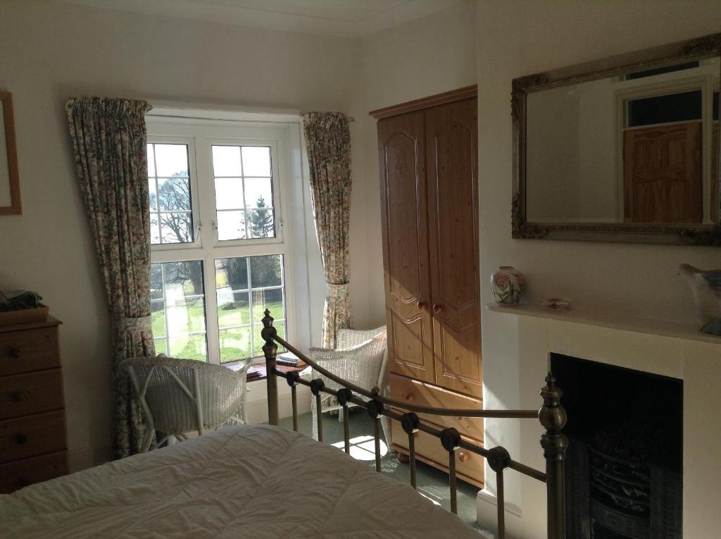 באלה Frondderw Country House Bed & Breakfast מראה חיצוני תמונה